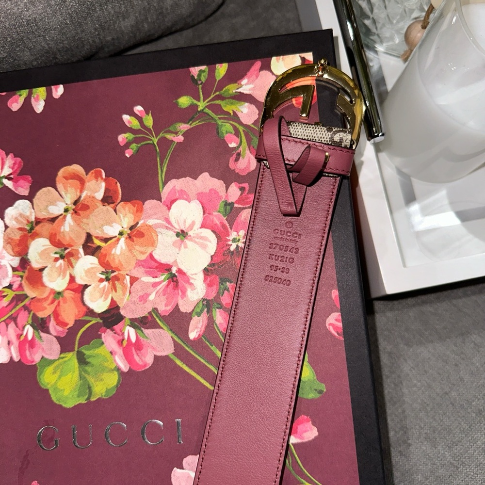 Gucci Floral Pink Belt with Gold Buckle Size 95 - Picture 2 of 2